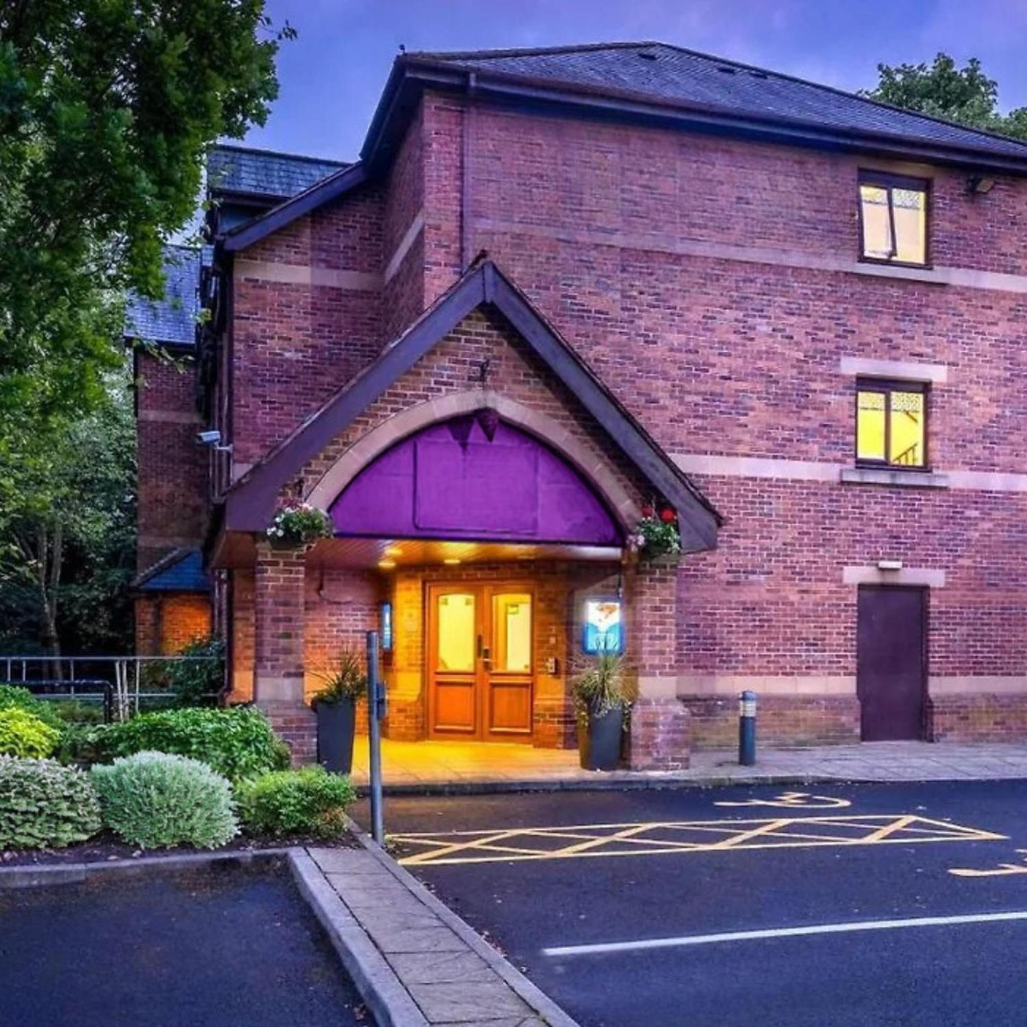 V Lodge Manchester Мидлтон Экстерьер фото